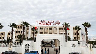 الخطوط التونسية تعتزم تسريح نحو ألف موظف بداية من هذا العام