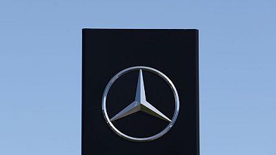 Electric and high-end cars lift Mercedes-Benz earnings