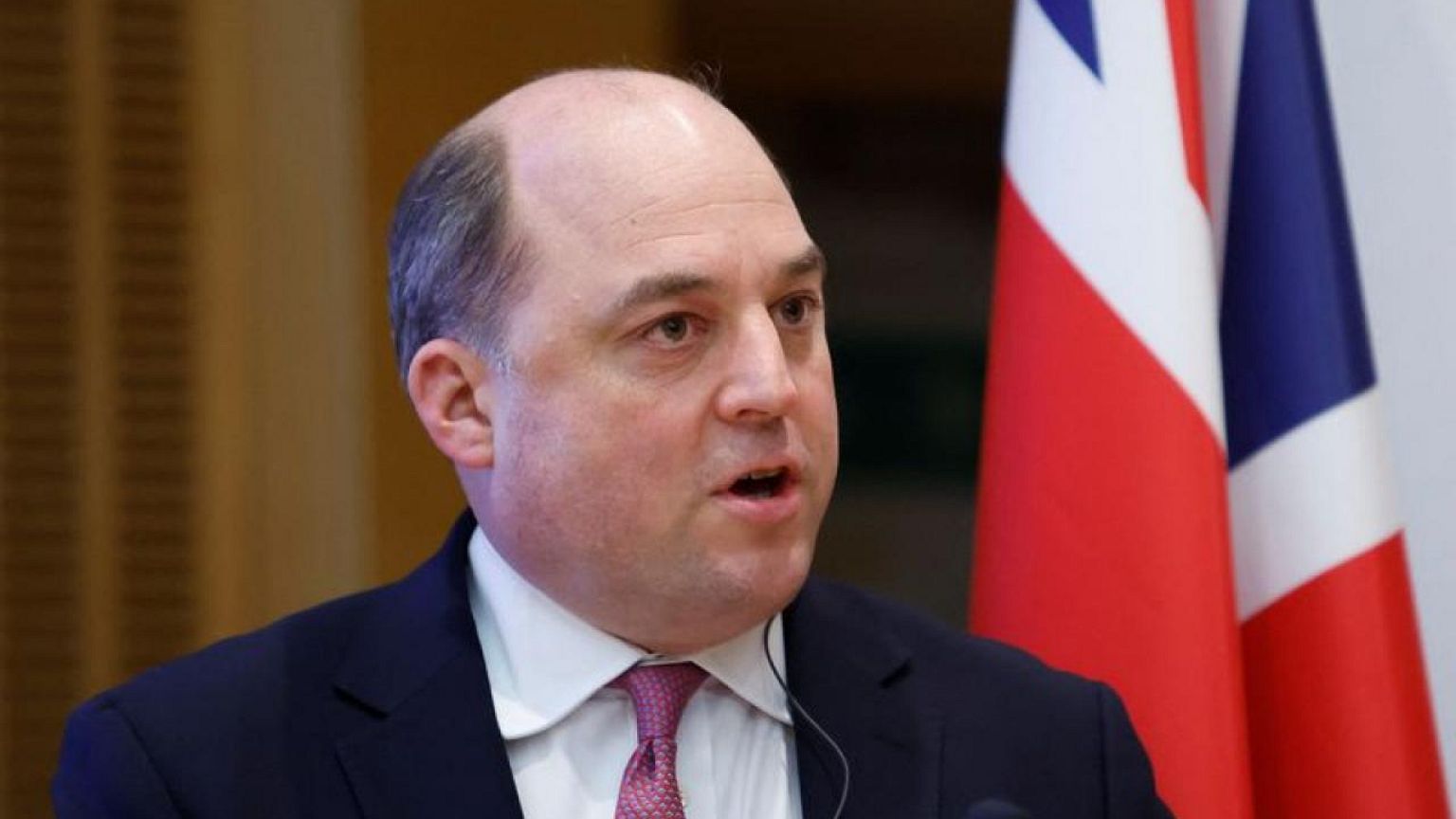 UK defence minister says troops sent to Ukraine for training to return soon