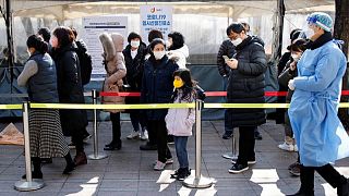 كوريا الجنوبية تواصل تسجيل زيادات قياسية في إصابات كورونا