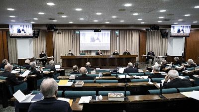 I vescovi italiani invitano alla preghiera I vescovi italiani invitano alla preghiera