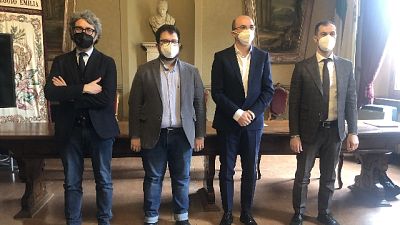 Accordo tra Comune di Reggio Emilia e tribunale di Bologna Accordo tra Comune di Reggio Emilia e tribunale di Bologna
