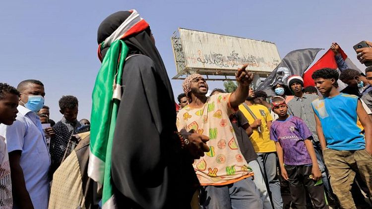 مسعفون: مقتل اثنين من المتظاهرين خلال احتجاجات مناهضة للانقلاب في السودان