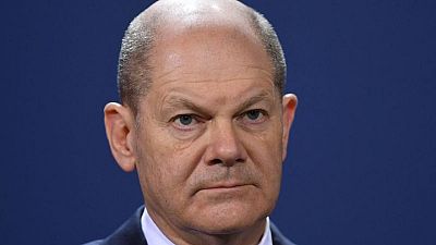 Scholz flies to Moscow in bid to avert war Scholz flies to Moscow in bid to avert war
