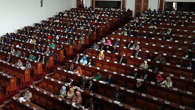 البرلمان الإثيوبي يرفع حالة الطوارئ مبكرا وأمريكا ترحب