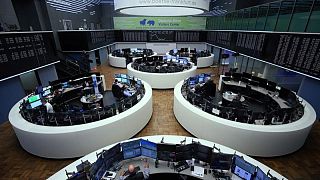 الأسهم الأوروبية تشهد انتعاشا مؤقتا مع صعود البنوك