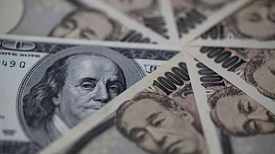 Hawkish Powell pushes yen past 120 barrier