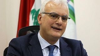 وزير: لبنان سيستخدم سعر الصرف المحدد على منصة صيرفة في قطاع الاتصالات