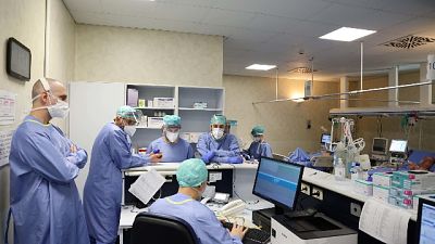 Delle 92.071 persone positive 64 ricoverate in terapia intensiva