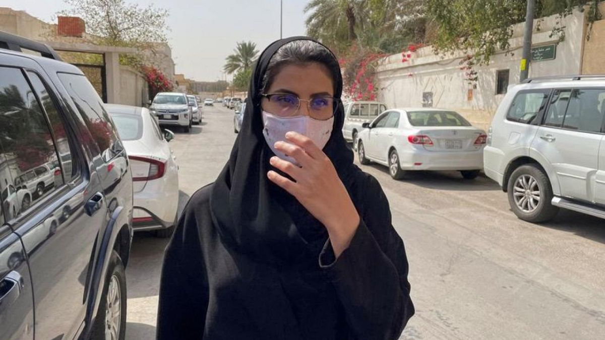 How a glitch on a Saudi woman's iPhone revealed widespread spyware hacking around the world