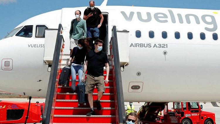 La aerolínea española de bajo coste Vueling cancela sus vuelos a Ucrania en febrero