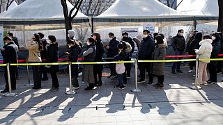إصابات كوفيد-19 في كوريا الجنوبية تتجاوز 100 ألف للمرة الأولى