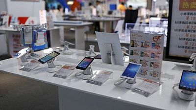 Smartphone shipments in China down 18.2% year-on-year - govt data