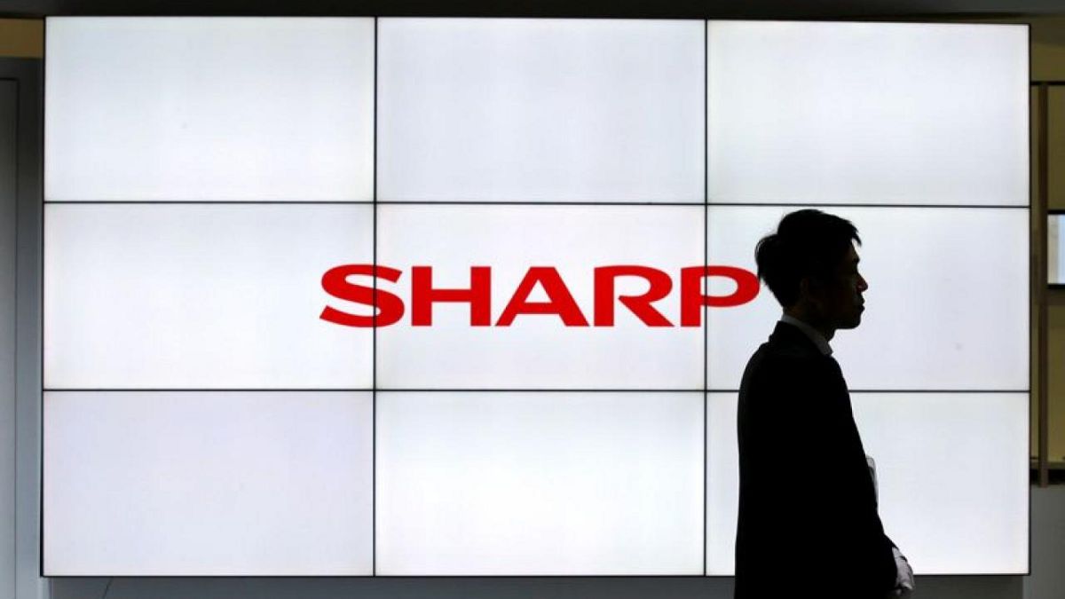 Chief executive of Japan's Sharp to step down, become chairman in April ...