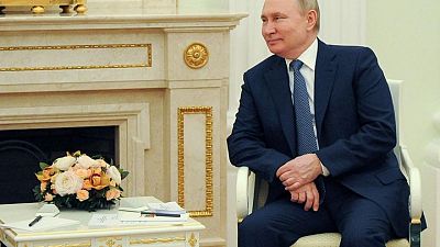 Putin pide a Ucrania que se siente a dialogar con los separatistas apoyados por Moscú Putin pide a Ucrania que se siente a dialogar con los separatistas apoyados por Moscú