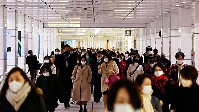 La mayoría de los japoneses no están satisfechos con el progreso de las vacunas de refuerzo - encuesta