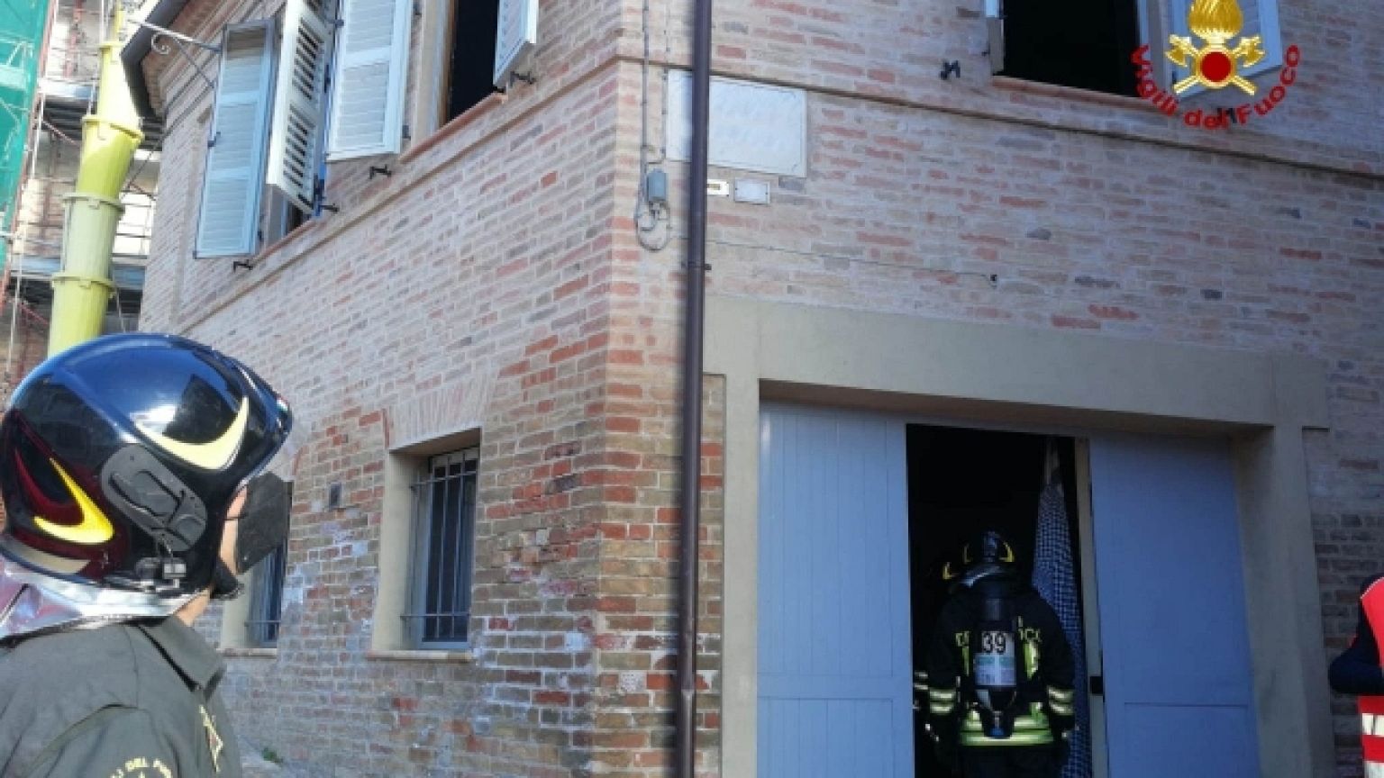 Probabile decesso per asfissia, fiamme forse per corto circuito