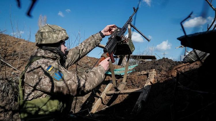 Se reanudan los bombardeos en el este de Ucrania -fuente diplomática