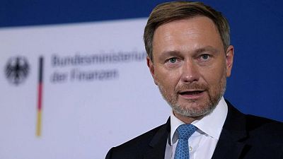 وزير ألماني: كل الخيارات بشأن العقوبات على روسيا مطروحة على الطاولة