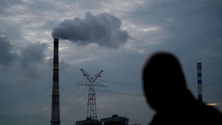 Los precios del carbón térmico chino tocan mínimos de 3 meses pese al riesgo para importaciones de Rusia