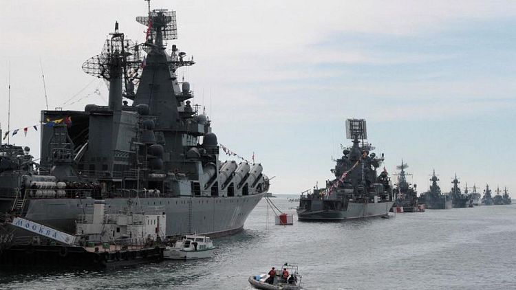 Fabricantes de motores de barcos rompen con Rusia mientras crece la presión del comercio marítimo