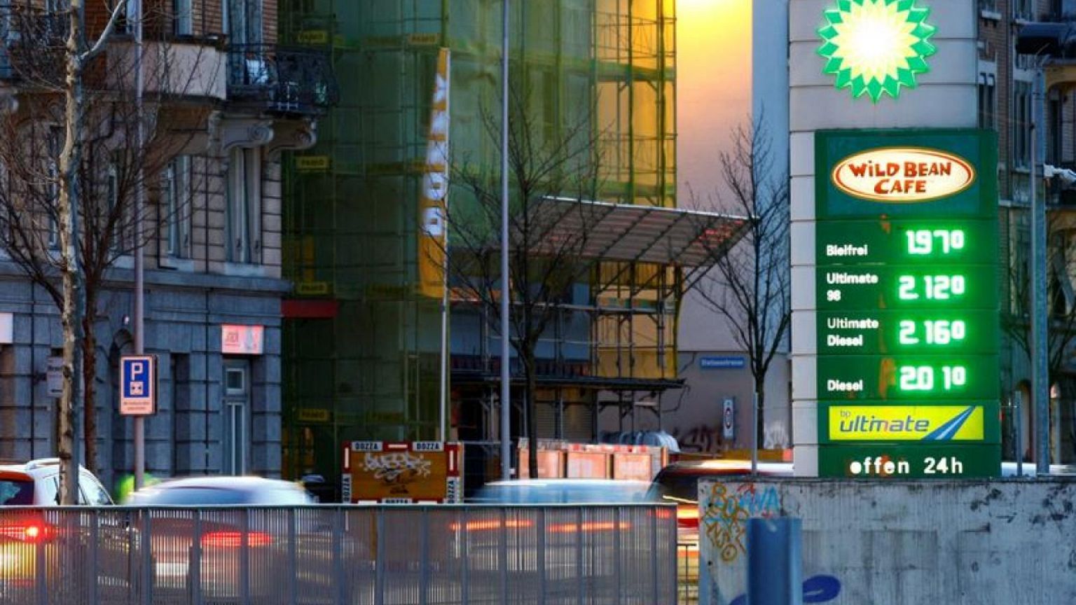 Factbox-Companies with exposure to Russia