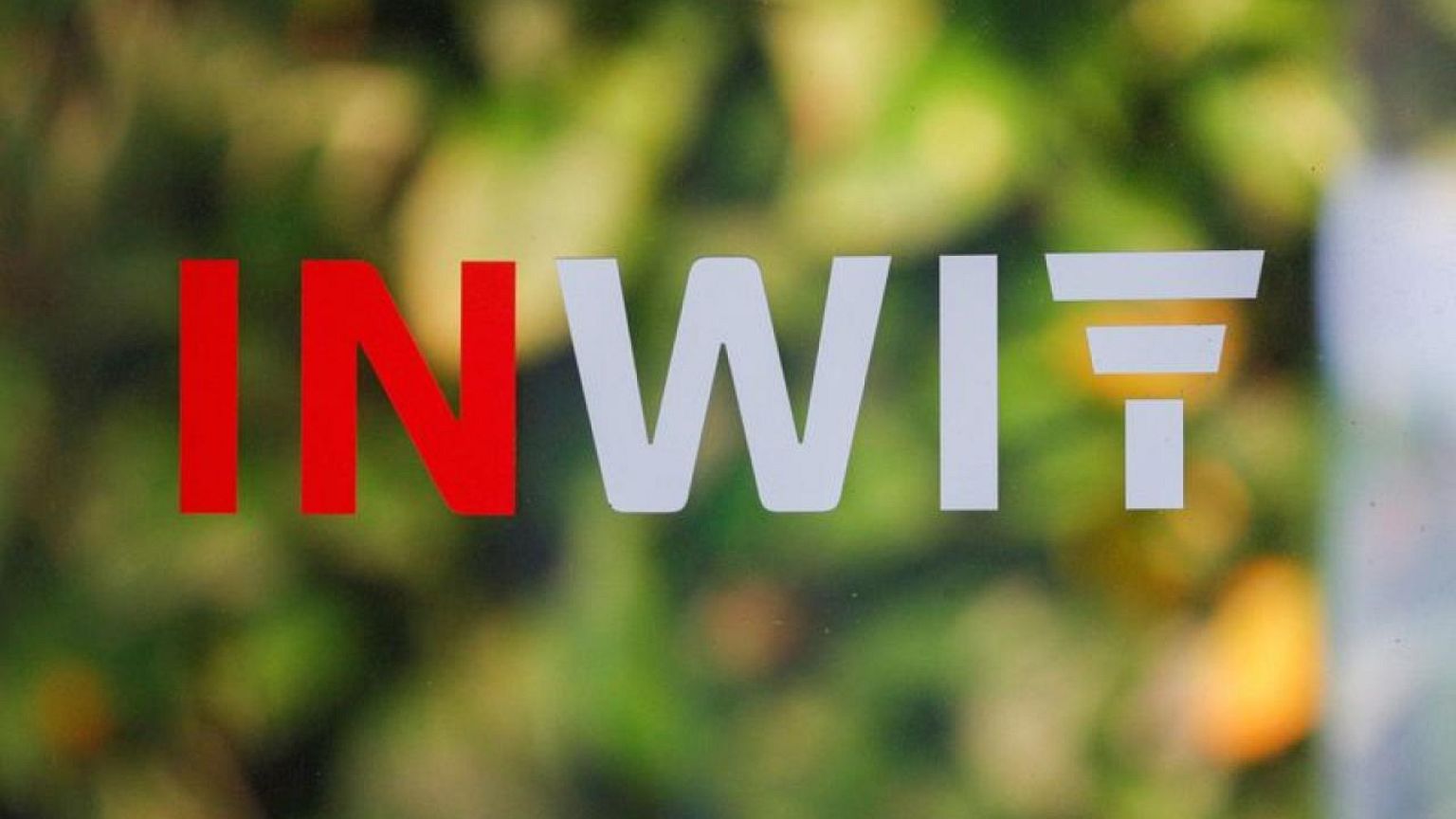 Italy's INWIT to lift dividend as 2021 results meet target