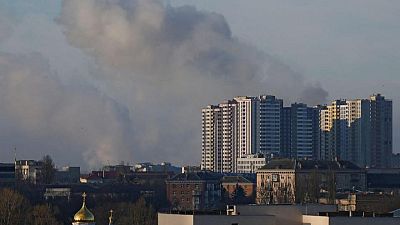 شاهد من رويترز: صاروخان يستهدفان العاصمة الأوكرانية كييف