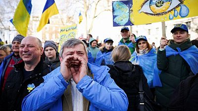 احتجاجات في شتى أنحاء العالم تطالب بوقف الحرب في أوكرانيا