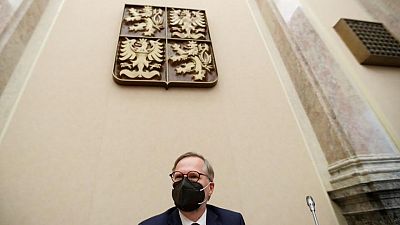 رئيس وزراء التشيك: الحكومة ستوافق على إرسال مساعدات للدفاع عن أوكرانيا
