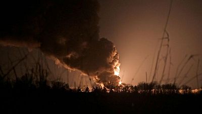 Las fuerzas rusas entran en la segunda ciudad de Ucrania, gasoductos explotan