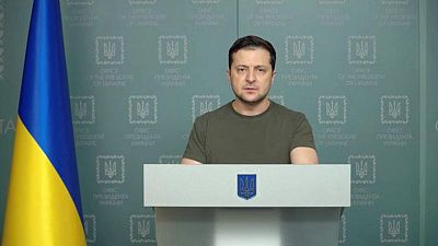رئيس أوكرانيا يبلغ جونسون بأن الساعات الأربع والعشرين القادمة حاسمة لأوكرانيا