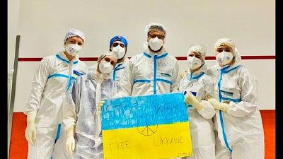 'Solidarietà da chi in questi mesi ha combattuto pandemia'