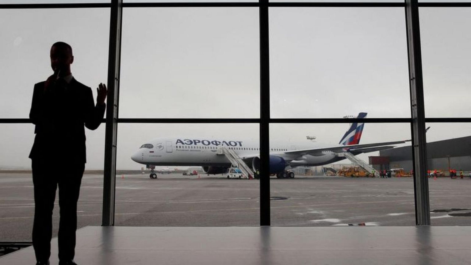 Europa y Canadá cierran sus cielos a los aviones rusos