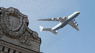 فيديو: احتراق أكبر طائرة شحن في العالم في قصف روسي