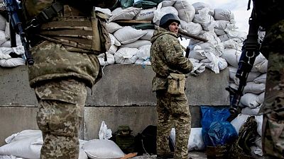 Continúan los combates en Ucrania mientras se negocia un alto al fuego