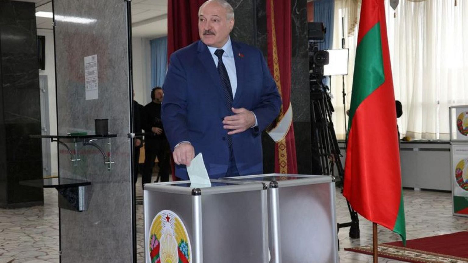 Anti-war protests break out as Belarus votes to renounce non-nuclear status
