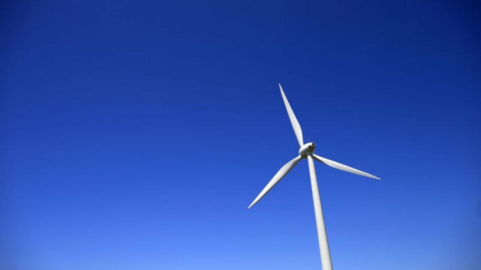 Satellite outage knocks out control of Enercon wind turbines