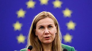 الاتحاد الأوروبي يوافق على ربط سريع للكهرباء مع أوكرانيا