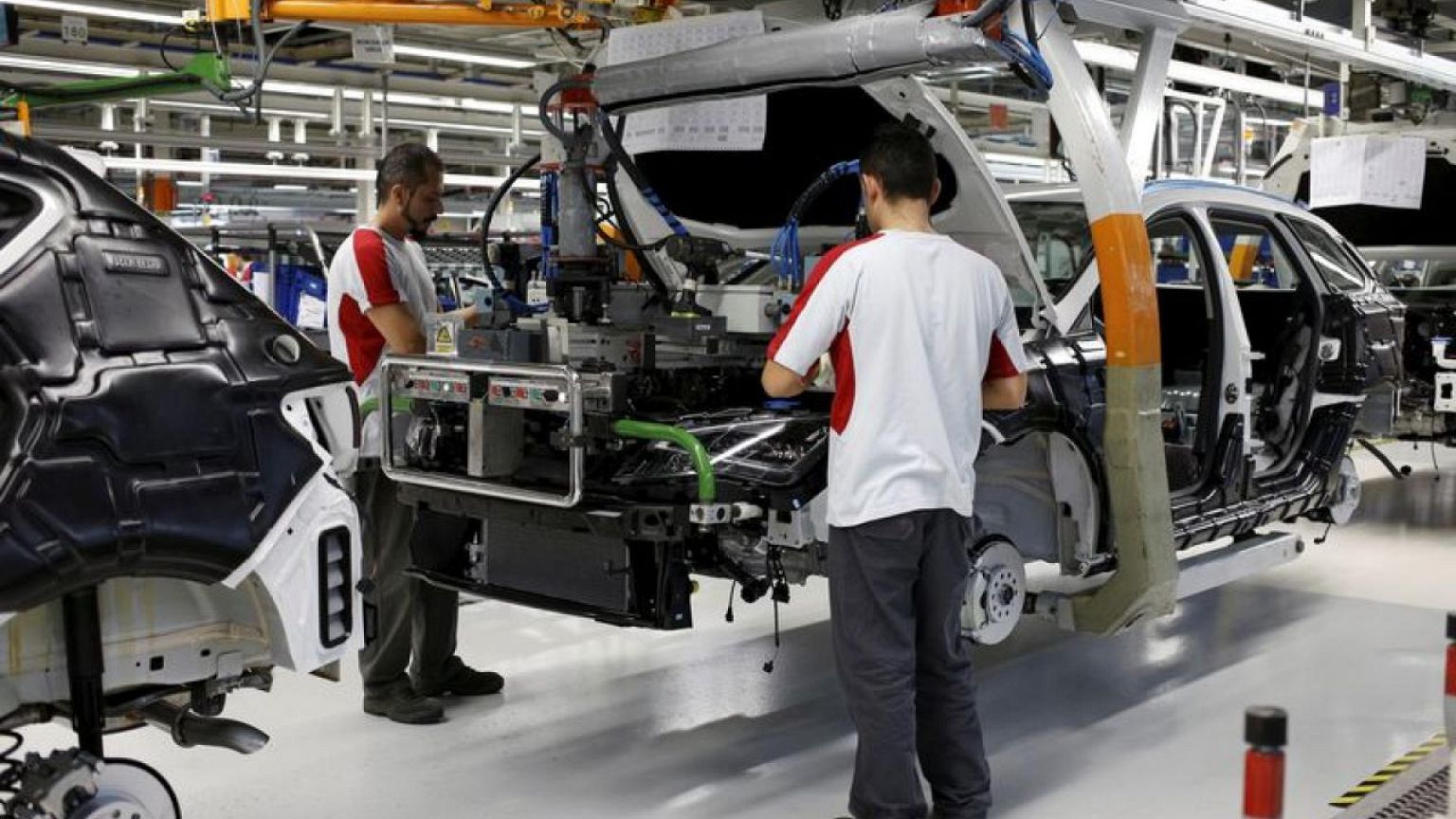 ESPANA-ECONOM-A-PMI:La actividad industrial española cae en enero por séptimo mes consecutivo -PMI