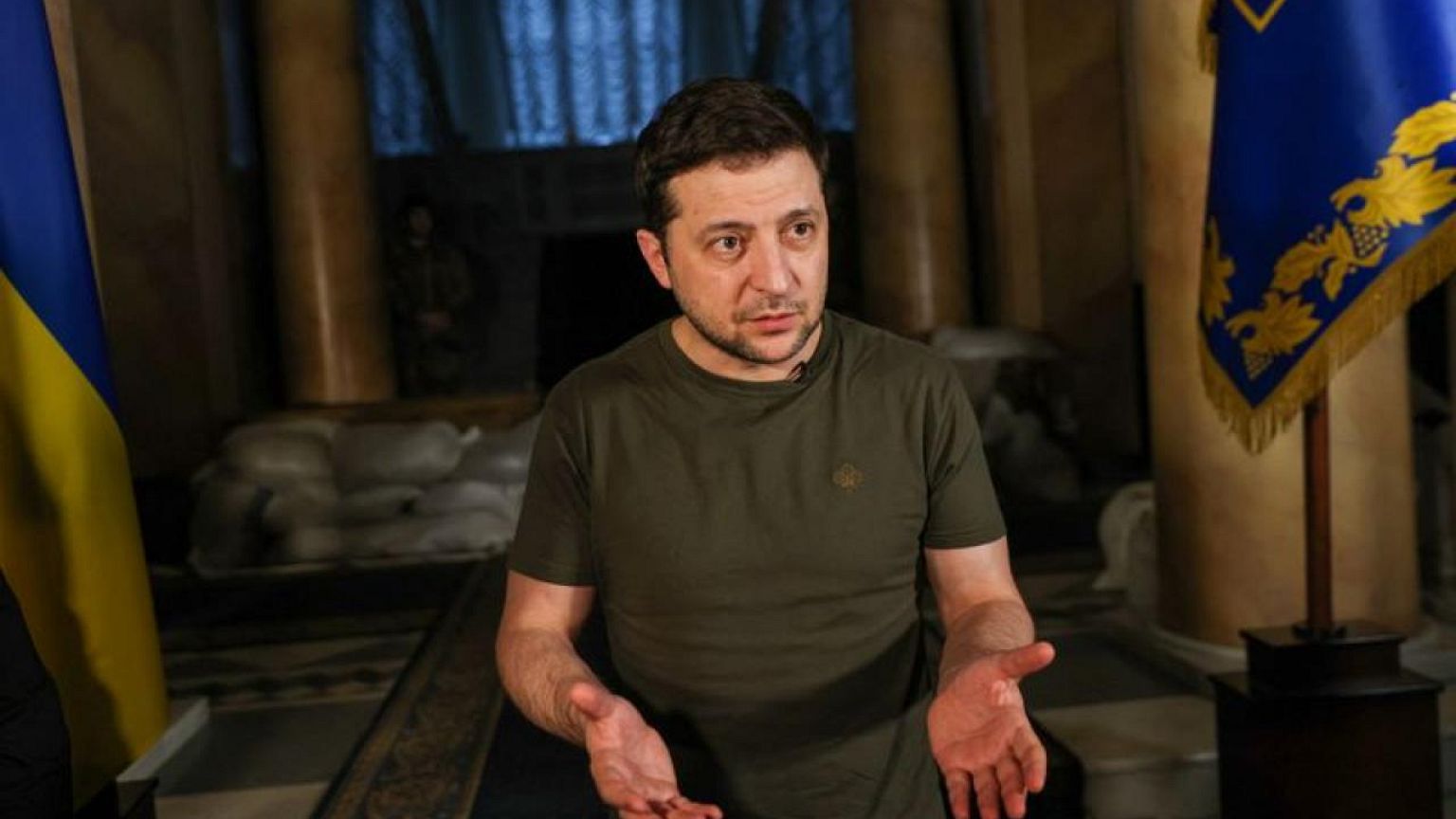 الرئيس الأوكراني لروسيا: أوقفوا القصف قبل استئناف محادثات السلام