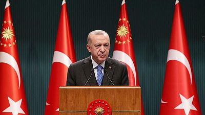 أردوغان يدعو لوقف فوري لإطلاق النار بين أوكرانيا وروسيا ويؤيد توسعة حلف الأطلسي