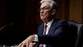 Powell dice que sigue siendo apropiado subir las tasas de interés en 25 puntos básicos en marzo