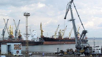 Un carguero se hunde frente a Odesa tras una explosión, varios tripulantes desaparecidos