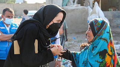 قبل مؤتمر للمانحين.. أنجلينا جولي تسعى لحشد دعم دولي للنازحين في اليمن