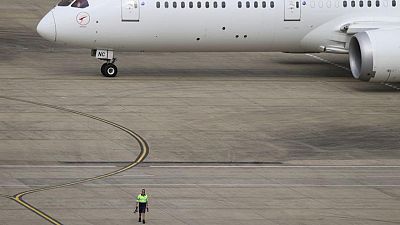 Qantas expects airfares to rise if oil price remains high Qantas expects airfares to rise if oil price remains high