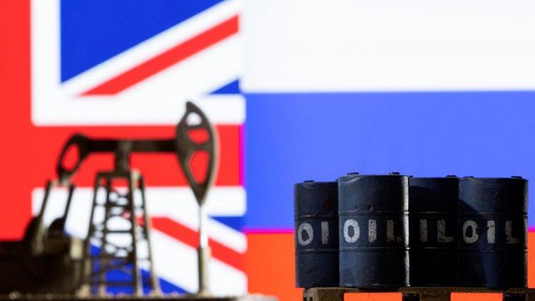 Britain to phase out Russian oil imports by end of 2022