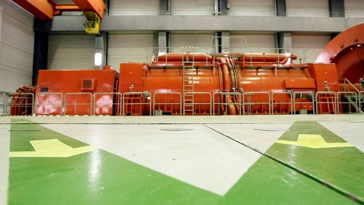 Germany vetoes nuclear power extension, aims for LNG terminal in 2024