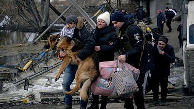 Rusia vuelve a prometer que dejará a los ucranianos huir de los asedios "apocalípticos" Rusia vuelve a prometer que dejará a los ucranianos huir de los asedios "apocalípticos"