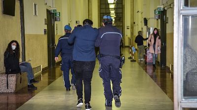 "Non fu omicidio". Riqualificato in maltrattamenti aggravati "Non fu omicidio". Riqualificato in maltrattamenti aggravati